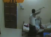 ليس منا من لم يرحم صغيرنا ويوقر كبيرنا