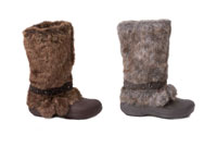 البوت الفرو لإطلالة دافئة وكاجوال