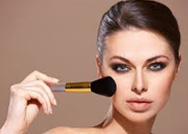 أحمر الخدود يمنح بشرتك نضارة طبيعية