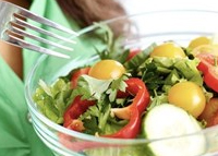 الأطعمة التي تساعد على تطهير القولون