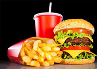 الوجبات السريعة تضر بالتحصيل الدراسي للأطفال