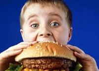 طريقة الأكل وعلاقتها بزيادة الوزن أو نقصه