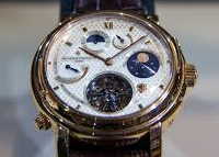 دبي تستضيف معرض دار Dominique Bernaz للساعات الفريدة