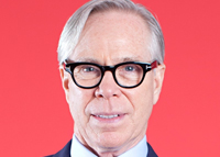 لقاء خاص وحصري مع 	المصمم العالمي Tommy Hilfiger