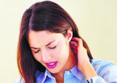 آلام الظهر والرقبة.. الأسباب وطرق الوقاية منها والعلاج