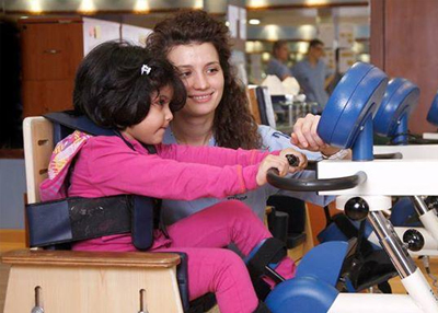 التأهيل الطبيعي بعد الجراحة والفرق بينه وبين العلاج الطبيعي