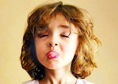 سوء التربية وعلاقته بالأفكار غير السوية والتصرفات العشوائية عند الأبناء