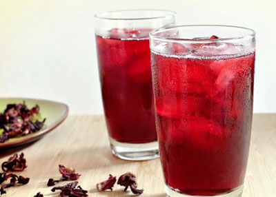 أشهر &#1633;&#1632; طرق لمقاومة العطش في رمضان