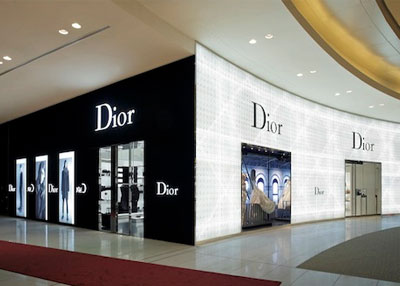 كريستيان ديور تحتفل بمرور 70 عاما على إنشائها