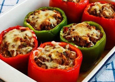 أطباق رمضان: اليوم الثامن- فلفل رومي محشو باللازانيا