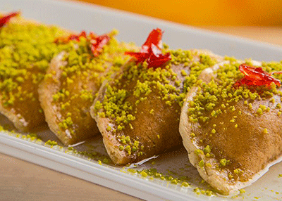 الطريقة الصحيحة لقلي &quot;القطايف&quot; الرمضانية