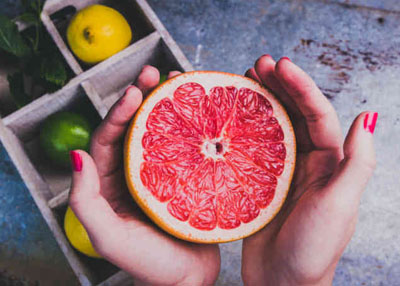 فاكهة الجريب فروت تساعد على إنقاص الوزن