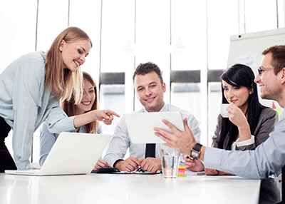 كيف تكون محبوباً في عملك؟