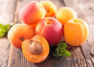 المشمش يساعد على مكافحة البدانة