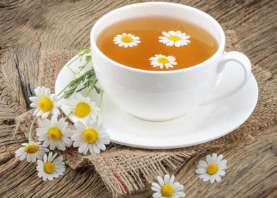 شاي البابونج ..فوائد تحسن المزاج