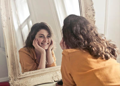 3 خلطات طبيعية لنفخ الخدود 