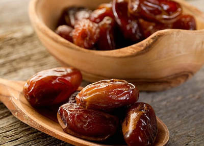 ما هي فوائد التمر قبل النوم؟ 