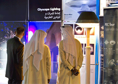 معرض الإضاءة في الشرق الأوسط يبشر بعصر جديد في تقنيات الإنارة الذكية