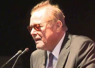 وفاة الساحر الفنان محمود عبدالعزيز بعد صراع المرض..