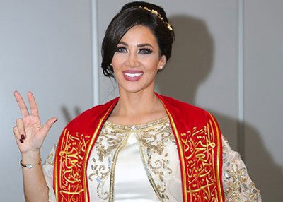 ديانا حداد تحتفل في اليوم الوطني للإمارات بإطلالة رائعة