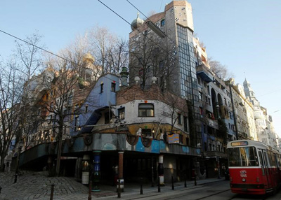 مقهى في فيينا يفرض رسوماً على شحن الهواتف