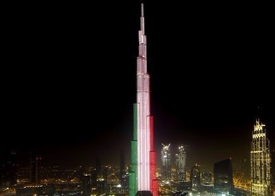 برج خليفة يحتفل بالعيد الوطني للكويت