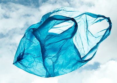 ابتكار جديد يعد العالم باحتواء مشكلة الأكياس البلاستيكية