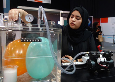 "مركز محمد بن راشد للفضاء" يسلط الضوء على مبادراته التعليمية والتربوية