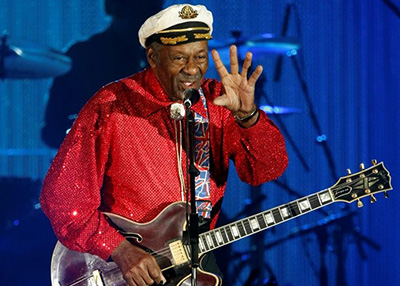 وفاة تشاك بيري رائد الروك أند رول عن 90 عاما