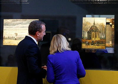 إعادة لوحتين مسروقتين لفان جوخ إلى أمستردام بعد 14 عاما