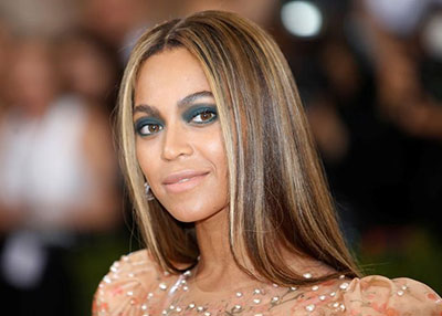 بيونسيه توقظ العالم على أول صور لتوأميها على إنستجرام