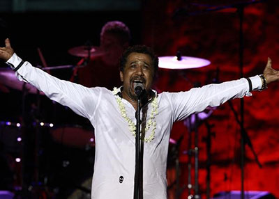 الشاب خالد يشعل مدارج المسرح الروماني في أولى مشاركاته بمهرجانات صور