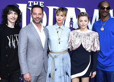 النجوم في العرض الأول لفيلم الأنيمشن The Addams Family