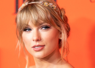 تايلور سويفت تكسر الرقم القياسي بأغنية Me