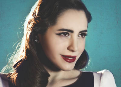 عبير نعمة تقدم عرض "أبيض وأسود" في الكويت