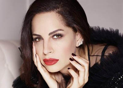 عودة آمال ماهر للساحة الفنية بأغنية "اديني فرصة"	