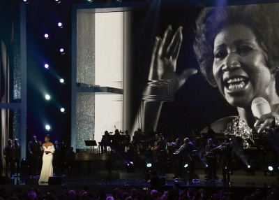 تكريم نجمة السول العالمية الراحلة أريثا فرانكلين