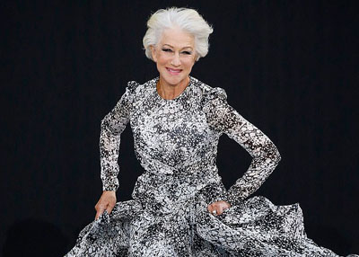 هيلين ميرين تتألّق ضمن أسبوع الموضة الباريسي