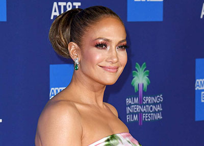 تكريم جينيفر لوبيز في مهرجان بالم سبرينغز السينمائي الدولي