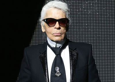 رحيل مصمم الأزياء الألماني الشهير كارل لاجرفيلد 