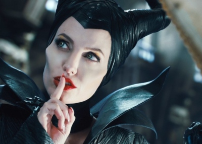 تقديم موعد عرض فيلم Maleficent للنجمة أنجلينا جولي